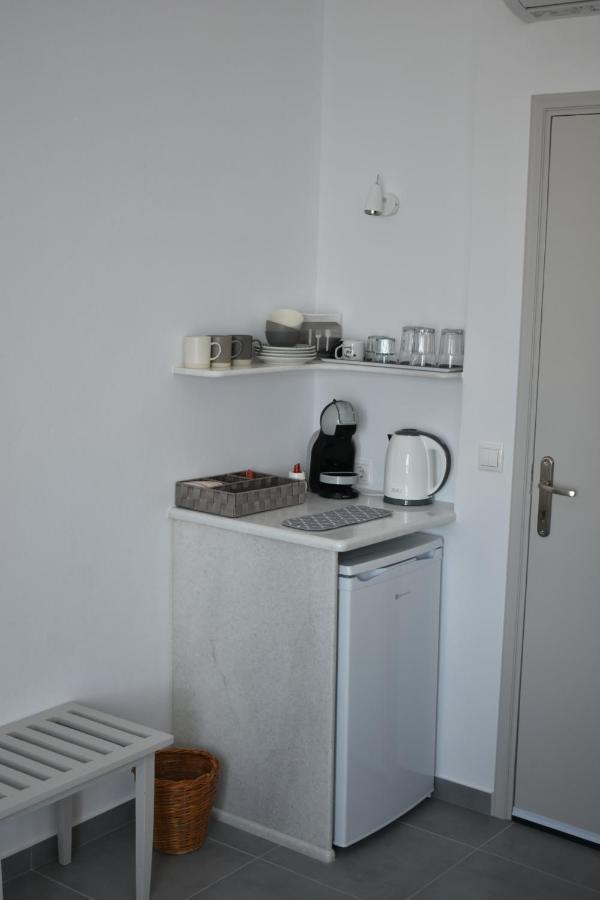 Flisvos Apartments Tinos Bagian luar foto