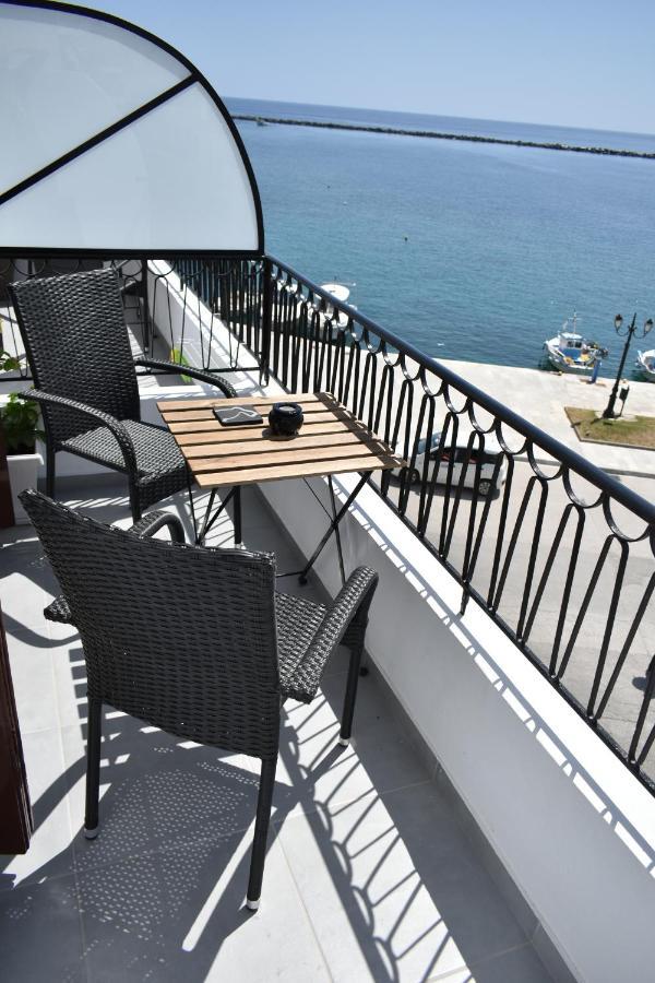 Flisvos Apartments Tinos Bagian luar foto