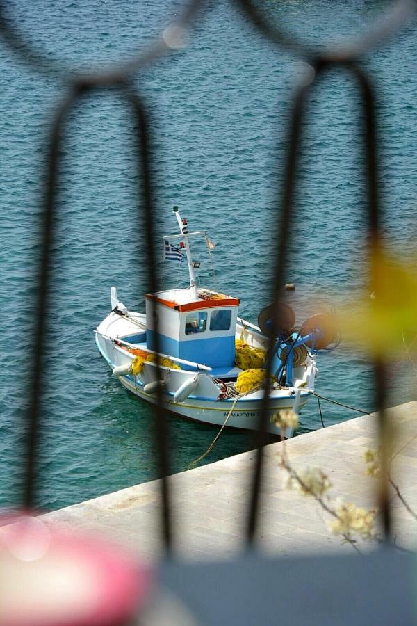Flisvos Apartments Tinos Bagian luar foto